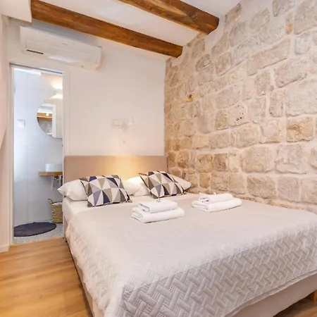 Gasthuis Live Laugh Love Old Town Dubrovnik