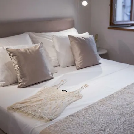 Live Laugh Love Old Town Dubrovnik